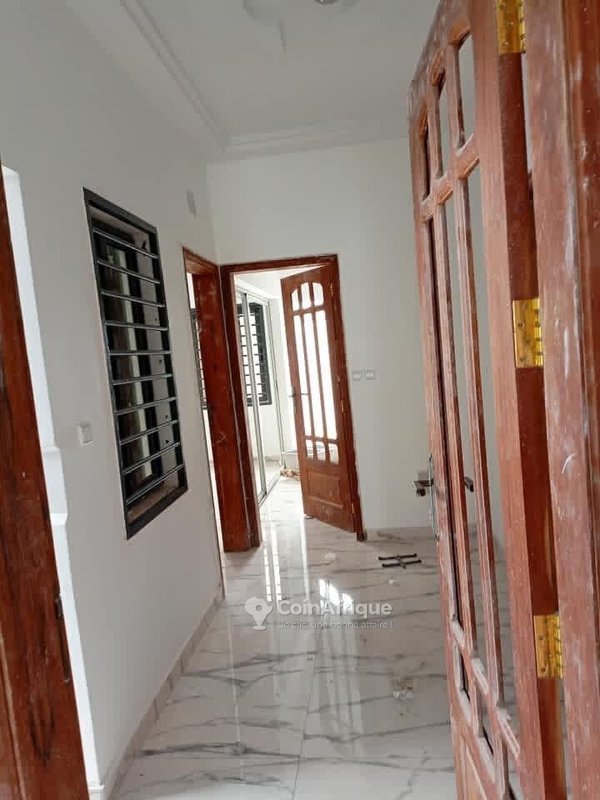 Villa Duplex Ultra Moderne avec 3 Chambres et Confort Luxueux