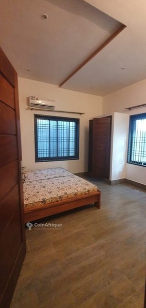 Appartement 3 pièces ultra moderne avec climatisation et sécurité 24/7