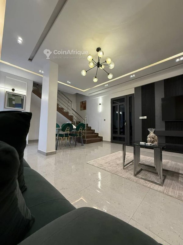 Villa meublée de 2 chambres avec services haut de gamme et gardiennage 24h/24