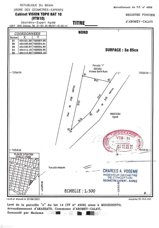 Terrain en deux angles de rues avec titre foncier personnel