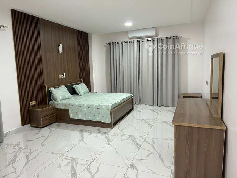 Appartement meublé de 3 pièces avec terrasse et vue imprenable sur la mer