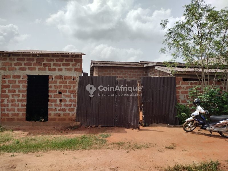 Villa luxueuse de 3 chambres avec douches privées et boutique intégrée