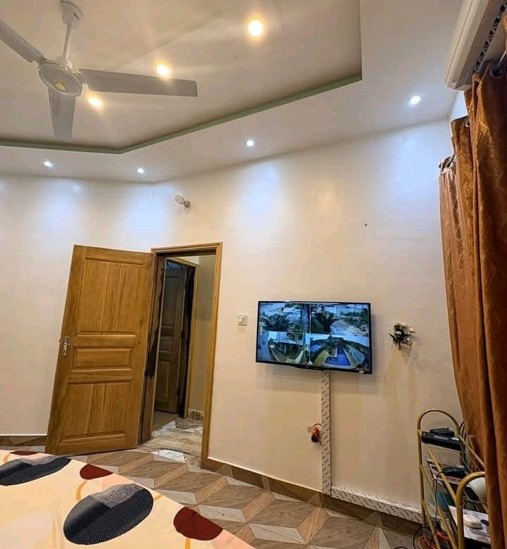 Villa luxueuse de 3 pièces avec piscine privée et espaces de détente