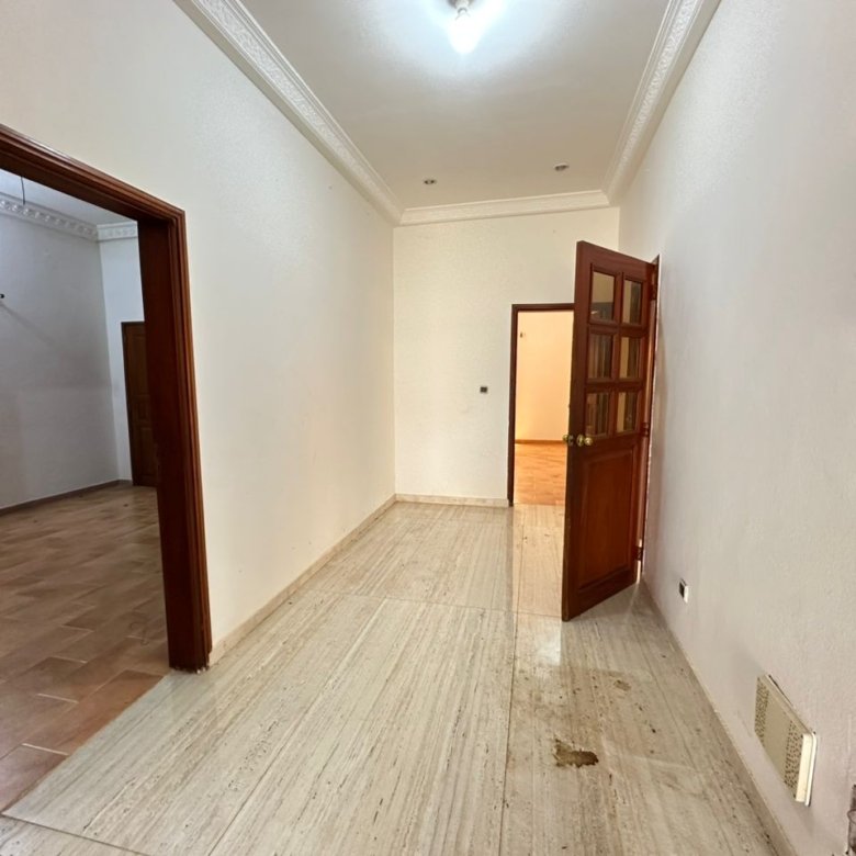 Villa luxueuse de 4 pièces avec titre foncier et grand espace extérieur