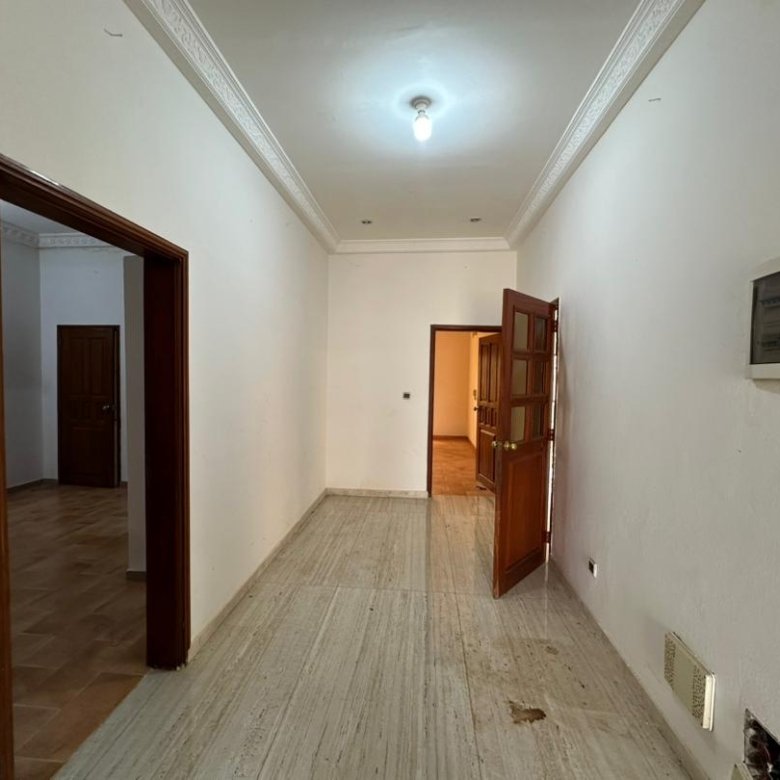 Villa luxueuse de 4 pièces avec titre foncier et grand espace extérieur