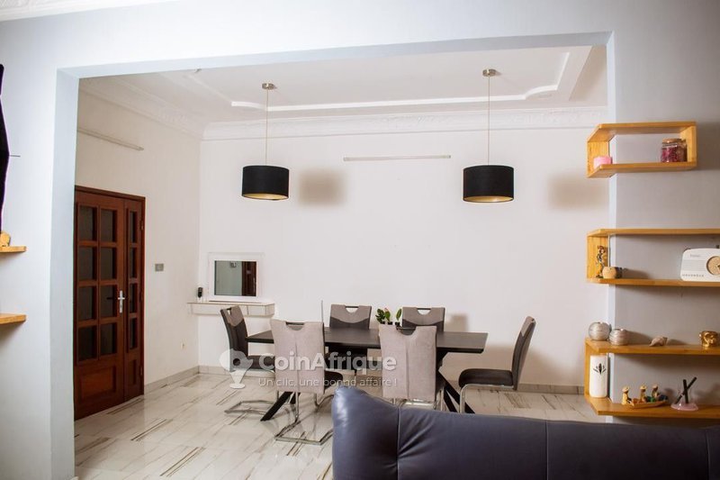 Villa luxueuse de 3 pièces avec gardiennage 24h et commodités haut de gamme