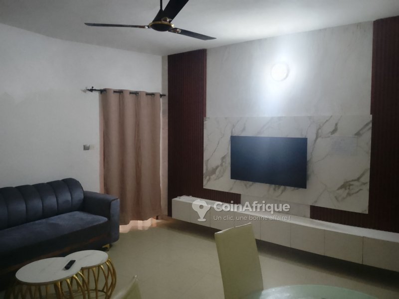 Appartement meublé d'une pièce avec climatisation et WiFi