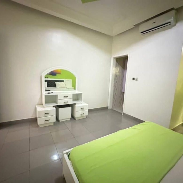 Appartement meublé 3 pièces avec climatisation et garage