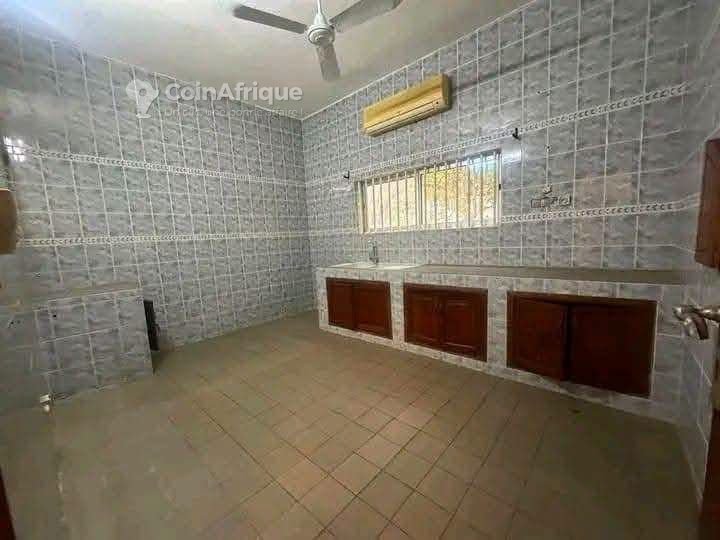 Villa duplex de 3 chambres avec piscine et dépendance