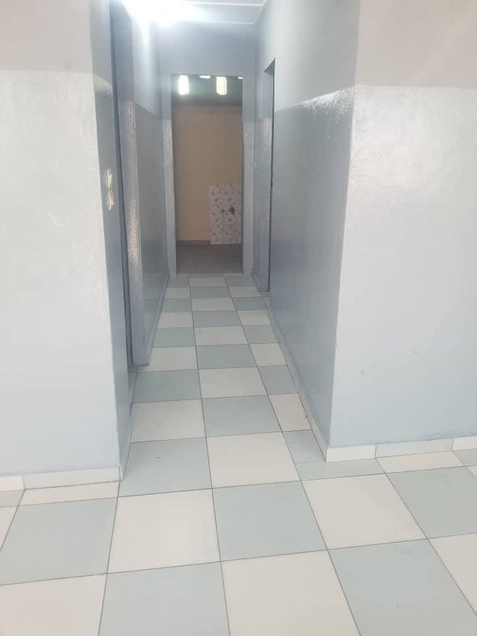 Appartement cosy de 2 pièces avec terrasse et arrière-cour privative