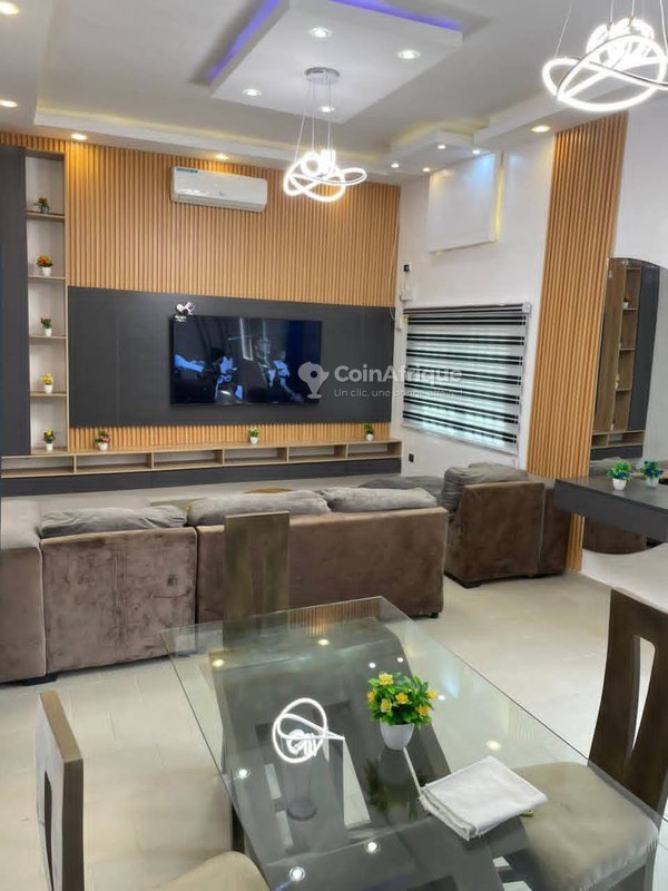 Appartement meublé de 2 pièces avec climatisation et véranda à proximité de la mer