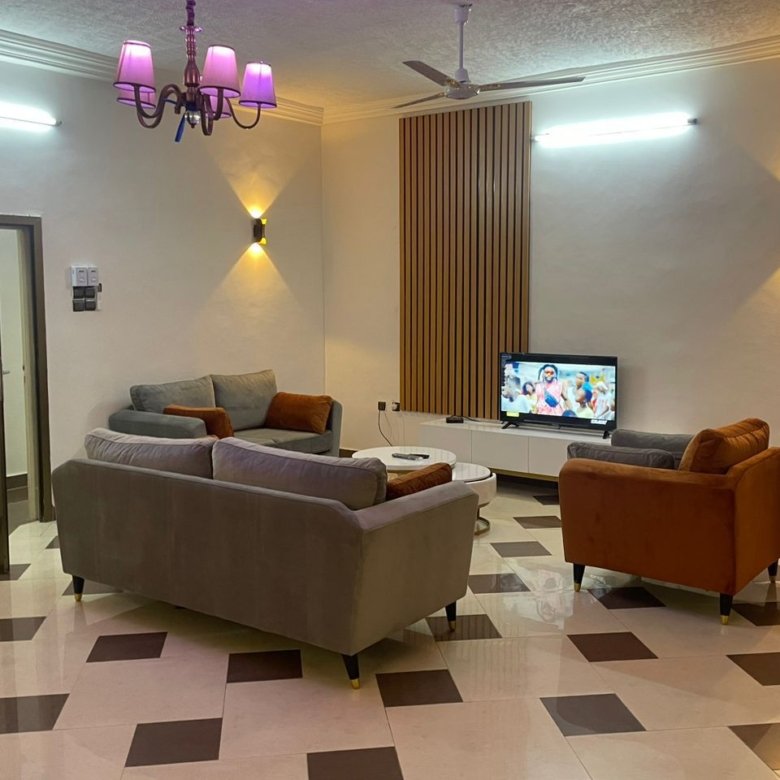 Appartement meublé de 3 pièces avec balcon personnel, lumineux et spacieux