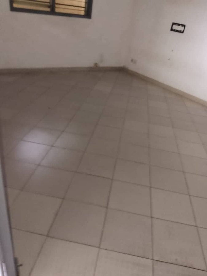 Appartement 2 pièces avec entrées personnelles et accès véhicules