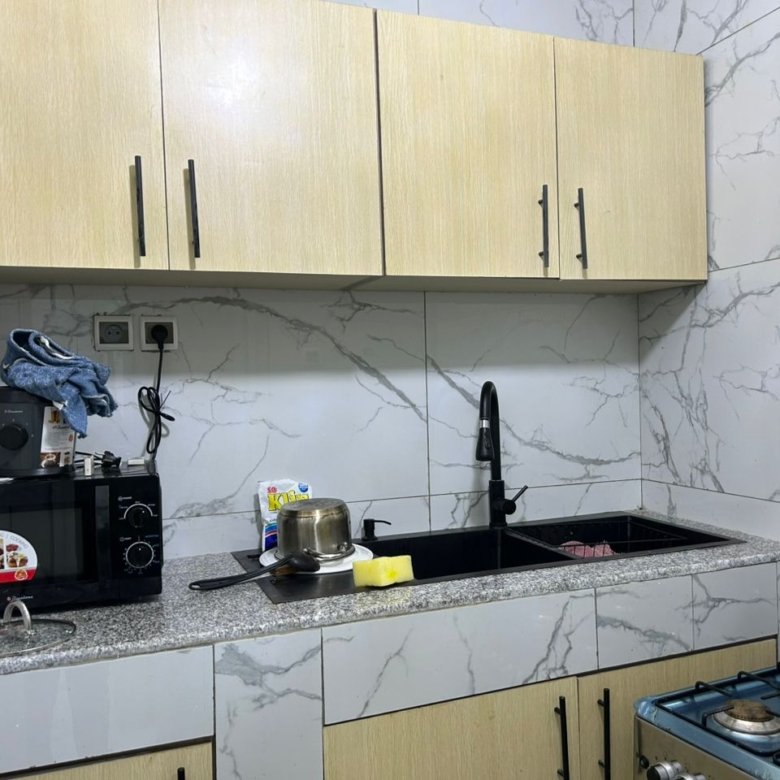 Appartement meublé d'une pièce avec garage - Proche des commodités