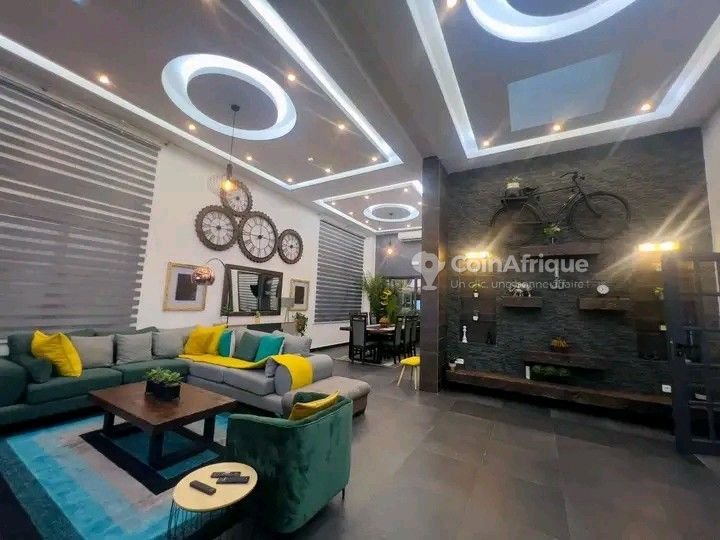 Villa de luxe meublée avec 4 chambres et boyerie indépendante en plain-pied