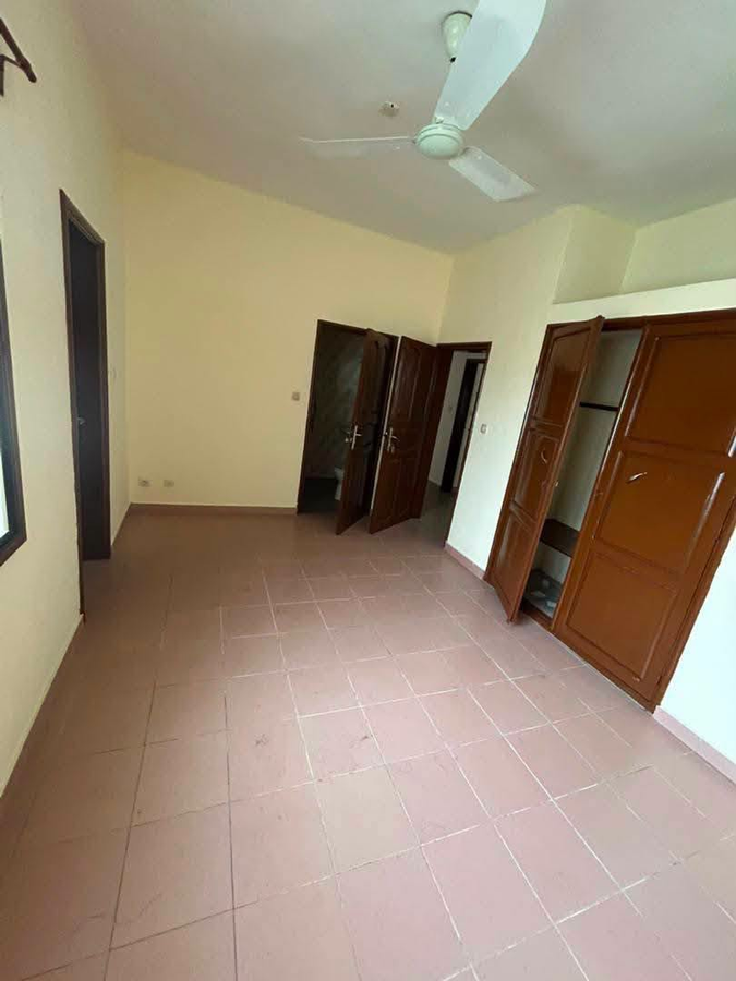 Appartement spacieux de 3 pièces avec équipements haut de gamme et balcon privé
