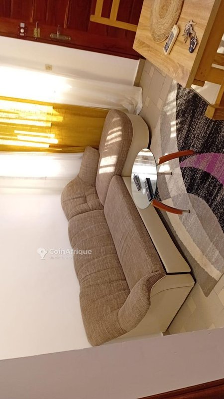 Appartement meublé d'une pièce avec équipements haut de gamme et proximité de la plage