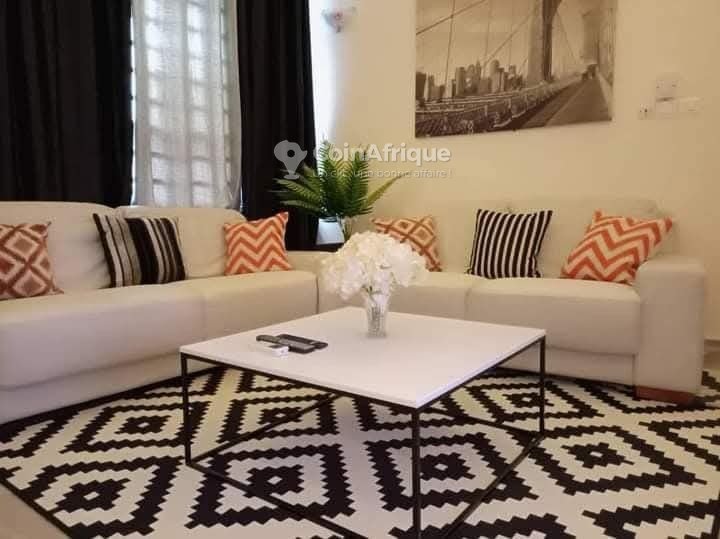 Appartement meublé d'une pièce avec climatisation et services haut de gamme