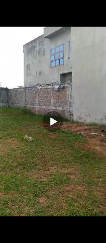 Terrain clôturé de 500 m² avec titre foncier personnel - Idéal pour projets immobiliers