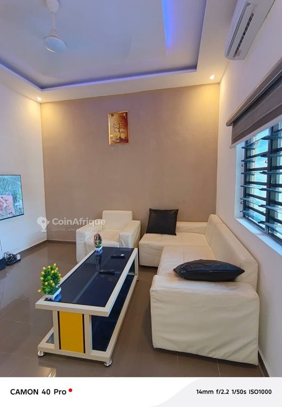 Appartement meublé d'une pièce avec climatisation et sécurité 24h/24