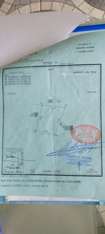 Terrain constructible de 500 m² avec documents légaux en cours et accès à l'électricité