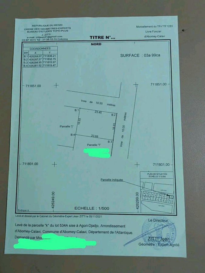 Terrain exceptionnel de 798 m² avec titre foncier personnel et clôture