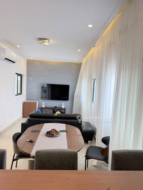 Appartement meublé de 3 pièces avec commodités modernes et services gratuits
