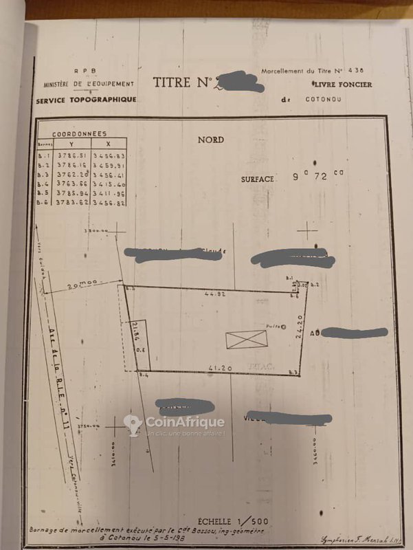 Terrain spacieux de 972 m² avec titre foncier personnel et accès direct au goudron inter-État