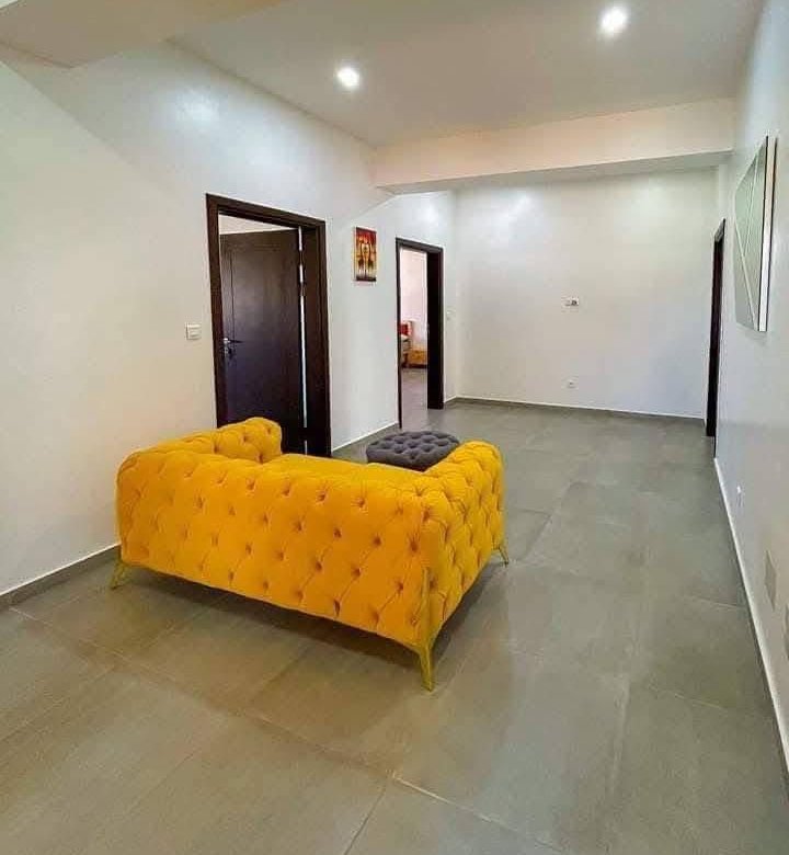 Appartement meublé de 3 pièces avec garage sécurisé et proximité de la plage