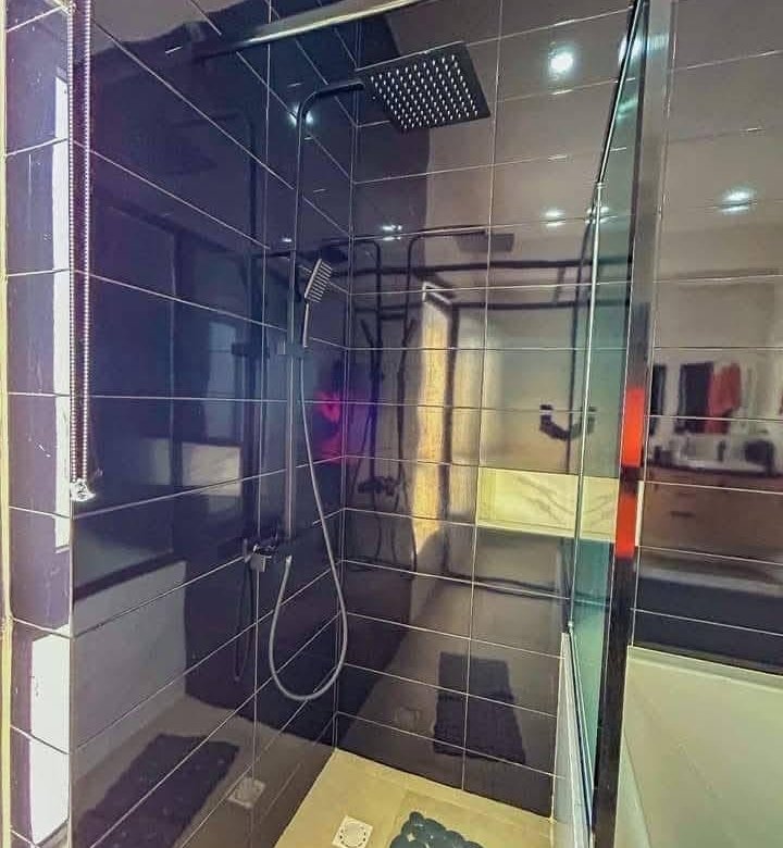 Appartement meublé de 3 pièces avec garage sécurisé et proximité de la plage