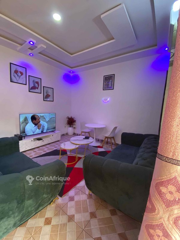 Appartement meublé d'une pièce avec entrée personnelle