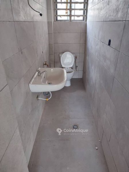 Appartement de 3 pièces avec douches privées et balcon personnel