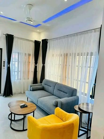 Appartement meublé d'une pièce avec jardin et équipements haut de gamme