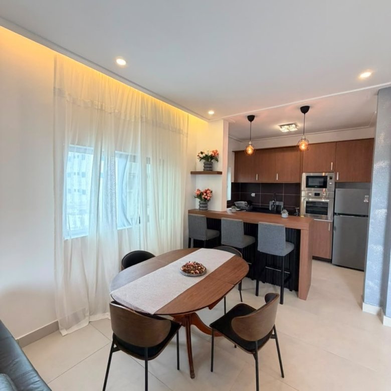 Appartement meublé 2 pièces avec sécurité 24h et équipements haut de gamme