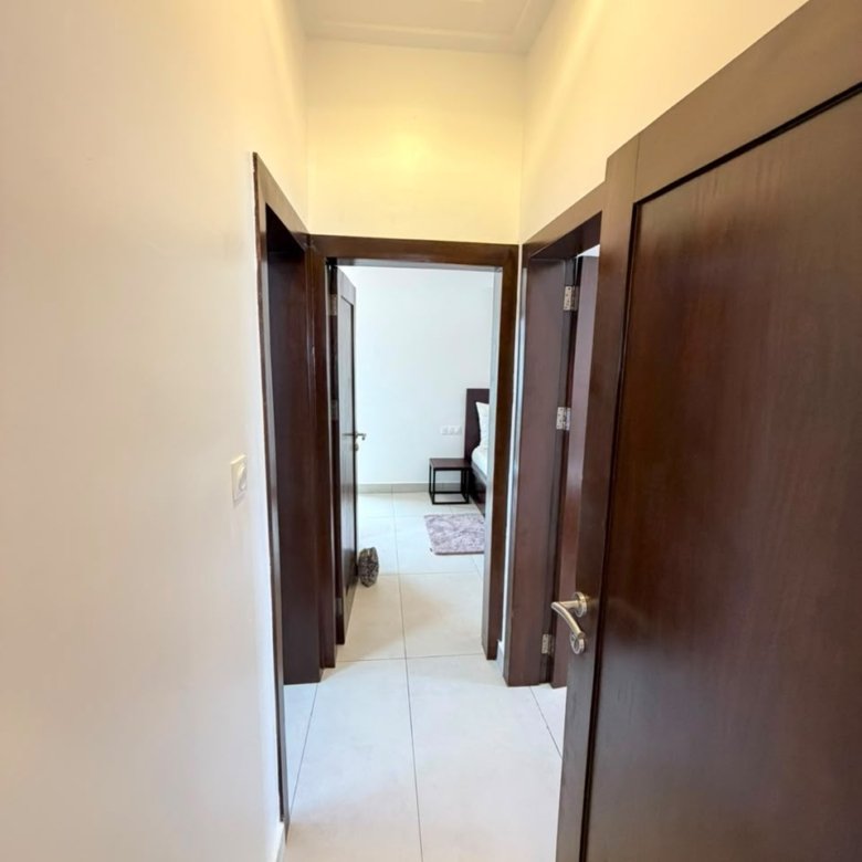 Appartement meublé 2 pièces avec sécurité 24h et équipements haut de gamme