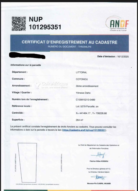 Terrain constructible de 264 m² avec maison de 2 chambres et salon à Akpakpa