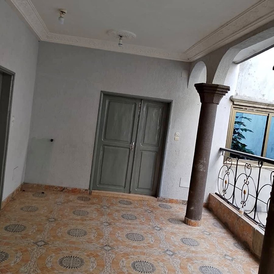 Appartement 2 pièces avec finitions haut de gamme et espaces dallés