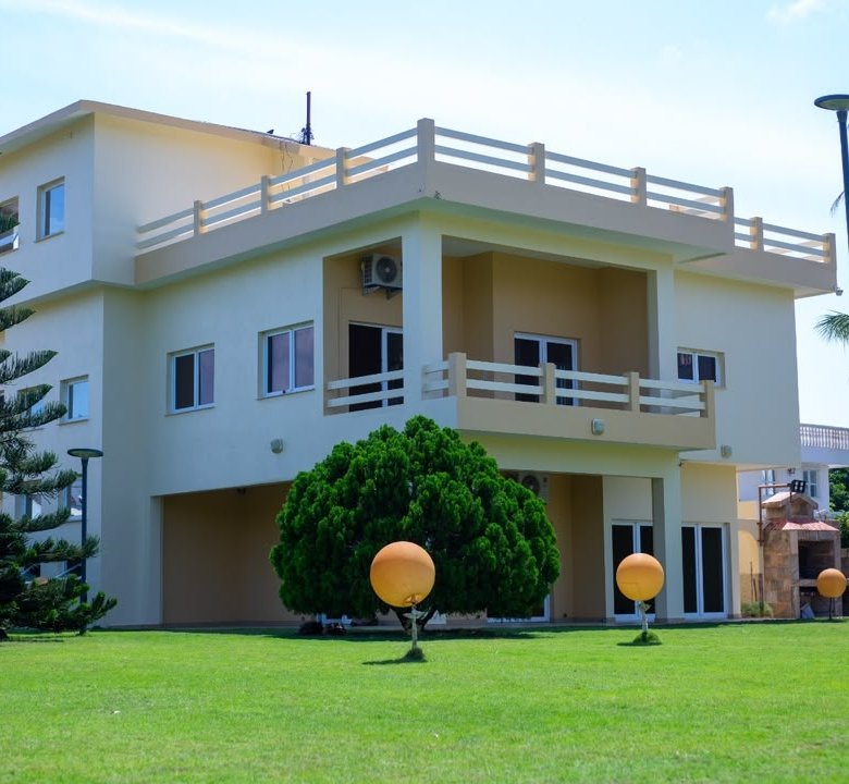Villa luxueuse de 4 pièces avec spa et vue sur mer