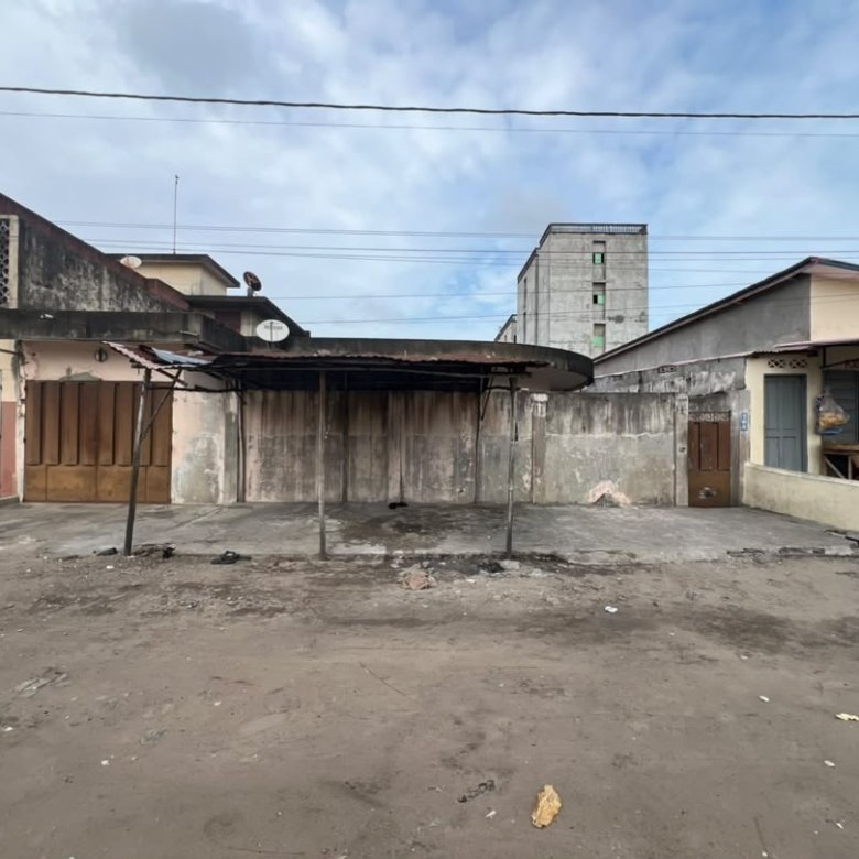 Villa spacieuse de 5 pièces avec documents légaux complets