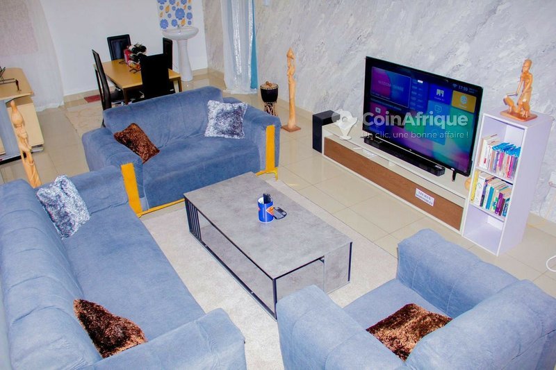 Appartement meublé 2 pièces avec terrasse et climatisation haut de gamme