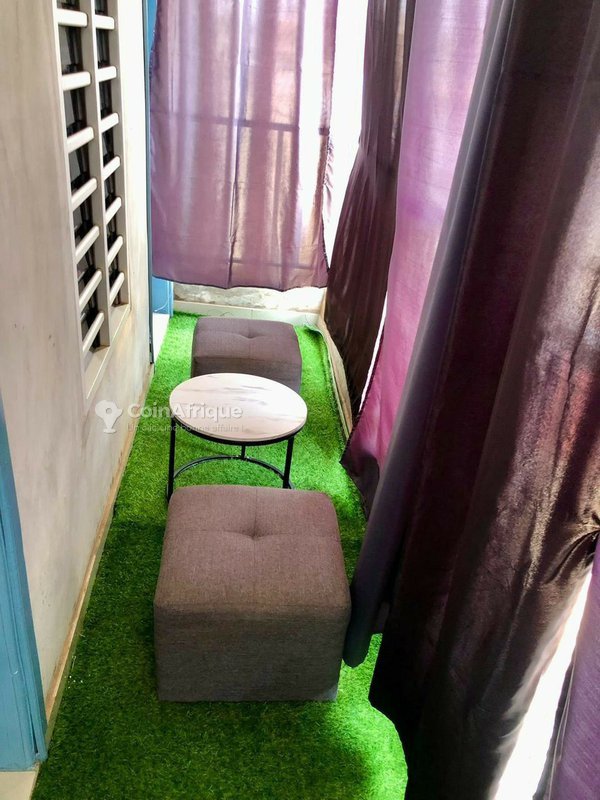 Appartement meublé 2 pièces avec terrasse et climatisation haut de gamme