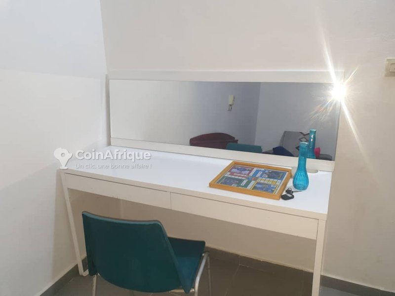 Appartement meublé d'une pièce avec services inclus et sécurité 24/7