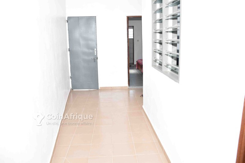 Appartement meublé d'une pièce avec services inclus et sécurité 24/7