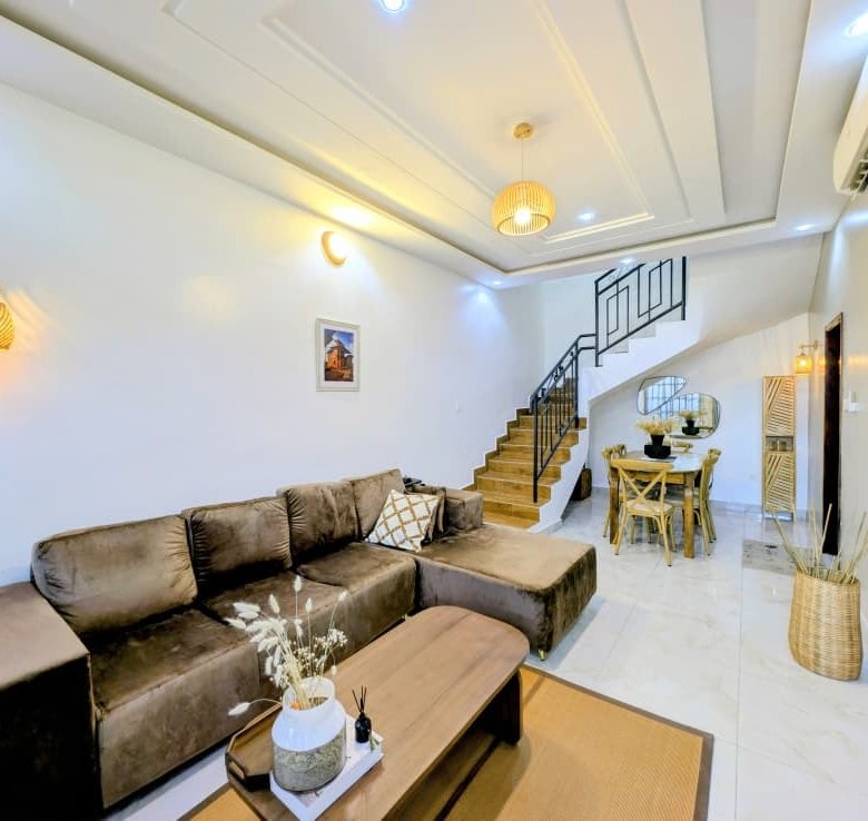 Appartement meublé 2 pièces avec climatisation et sécurité renforcée