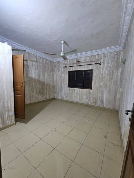 Appartement haut standing de 2 pièces avec équipements modernes et accès véhicule