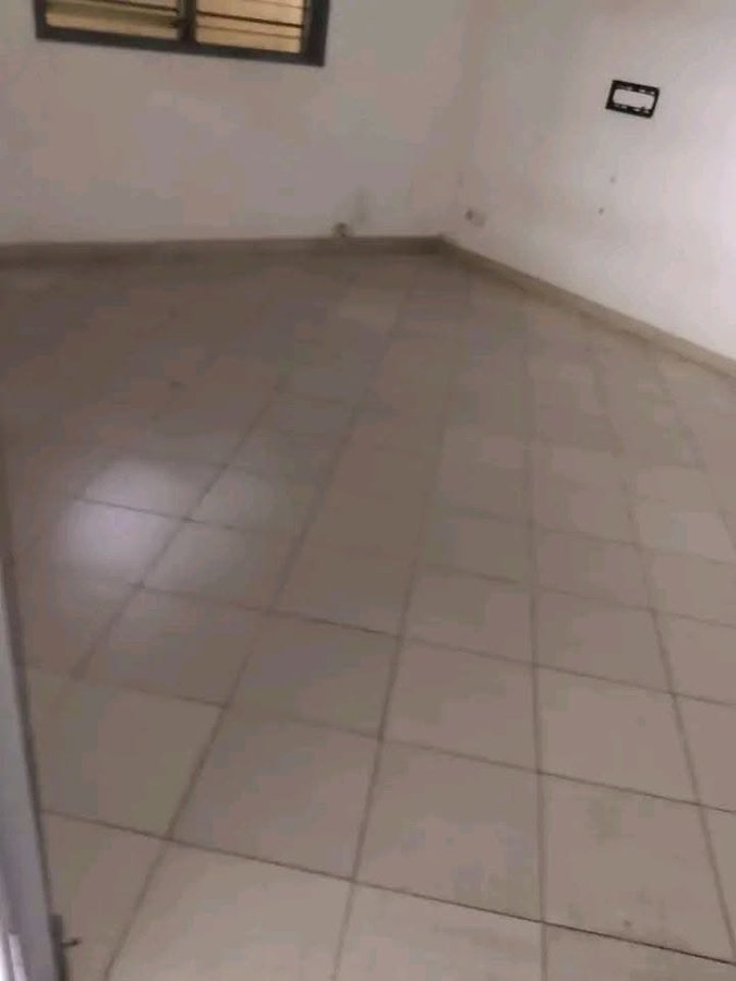 Appartement 2 pièces avec entrée personnelle et accès véhicules