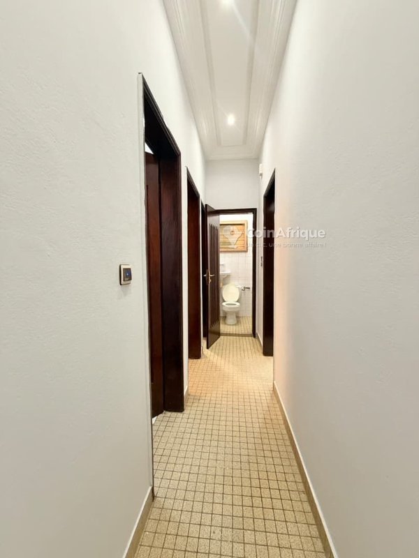 Appartement spacieux de 3 pièces avec baignoire et équipements privés