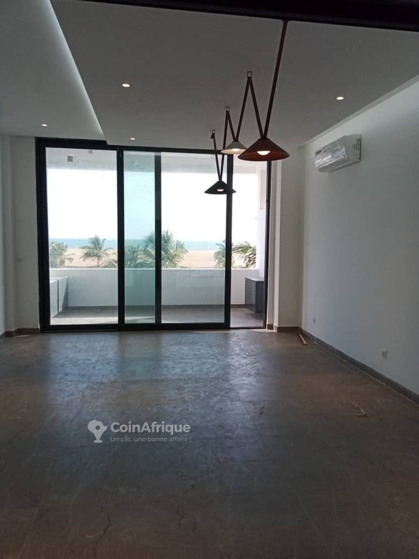 Appartement de 4 pièces avec piscine et vue sur mer exceptionnelle