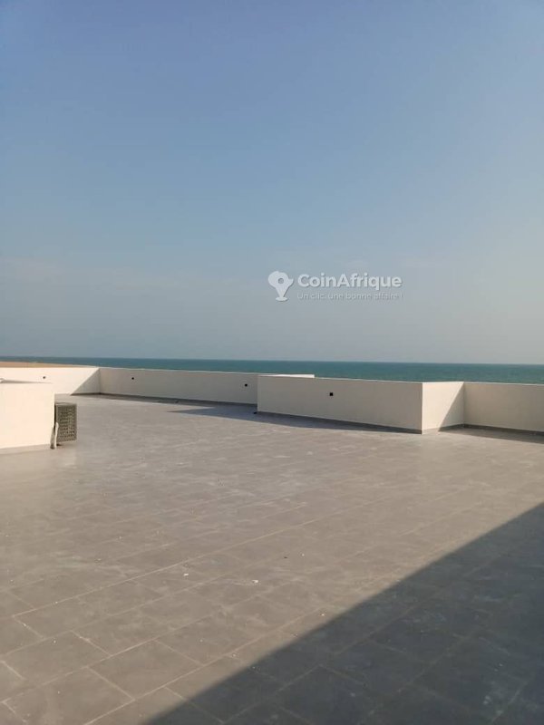 Appartement de 4 pièces avec piscine et vue sur mer exceptionnelle