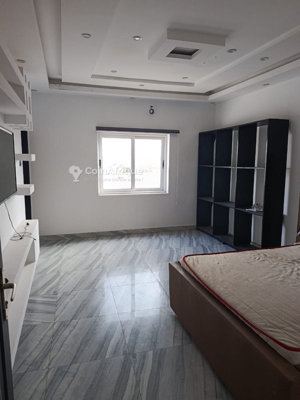 Appartement meublé de 6 pièces avec vue sur la mer et services haut de gamme